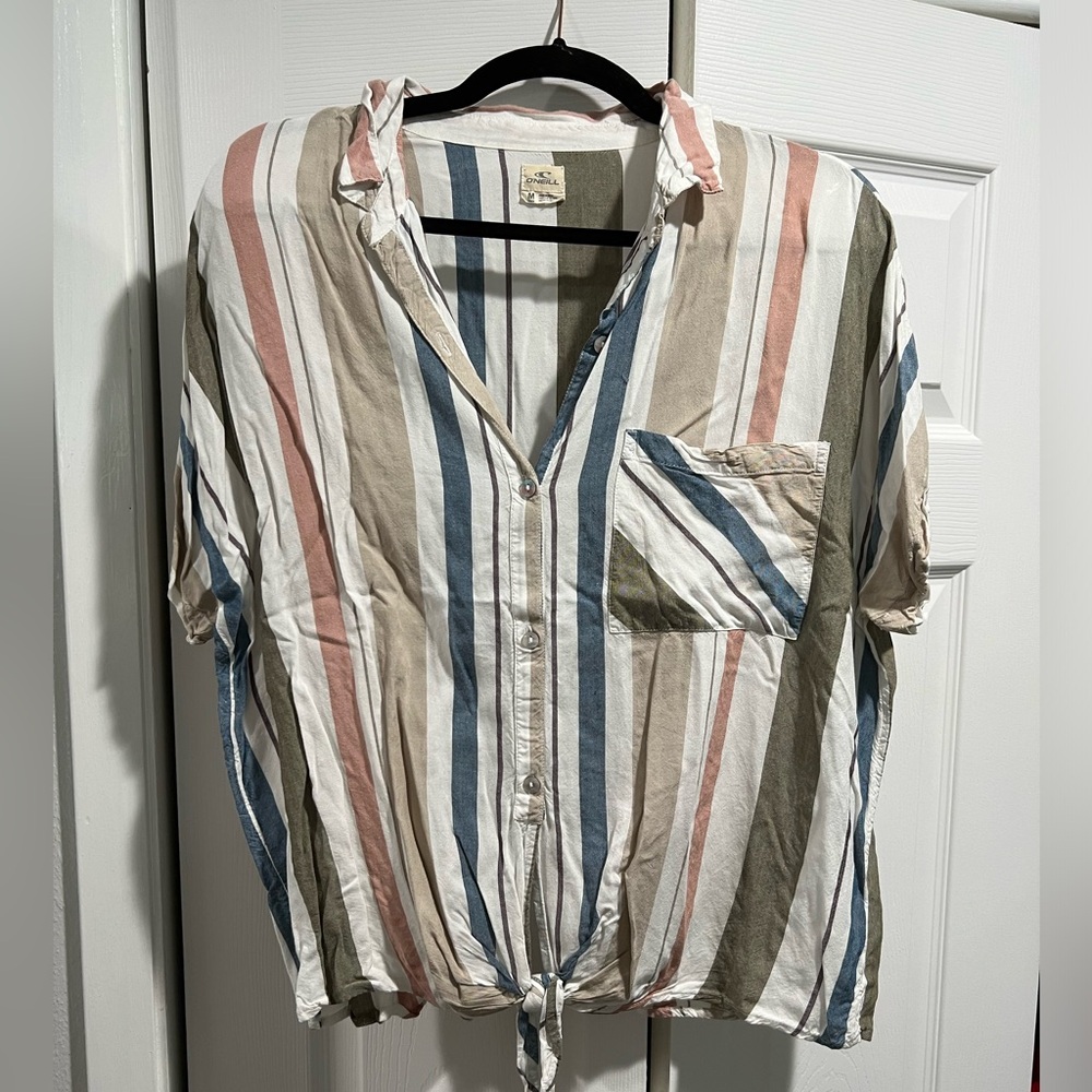 O‘Neill women’s top. Never worn.